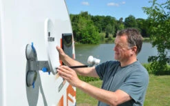 Sat-Antenne Remora -Dometic Verkäufe 251208 1781457