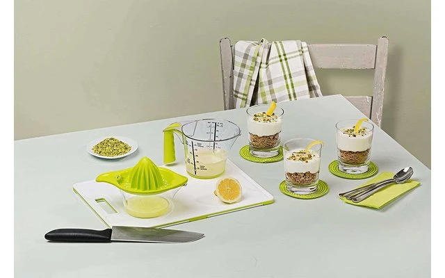 Rotho Loft Zitruspresse 0,4 Liter Limettengrün 5 Rotho Loft Zitruspresse 0,4 Liter Limettengrün – Bild 3