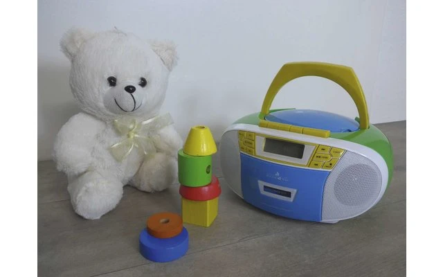 Schwaiger FM/CD/Kassette Boombox Tragbarer CD-Player, Bunt 6 Schwaiger FM/CD/Kassette Boombox Tragbarer CD-Player, Bunt – Bild 4