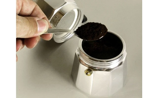 Origin Outdoors Espressokocher Bellanapoli 3 Tassen Schwarz 8 Origin Outdoors Espressokocher Bellanapoli 3 Tassen Schwarz – Bild 6