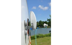 Easyfind Maxview / Falcon Pro TV Camping Set 24 Zoll SAT Anlage Inklusive LED TV -Dometic Verkäufe 573470 3915866