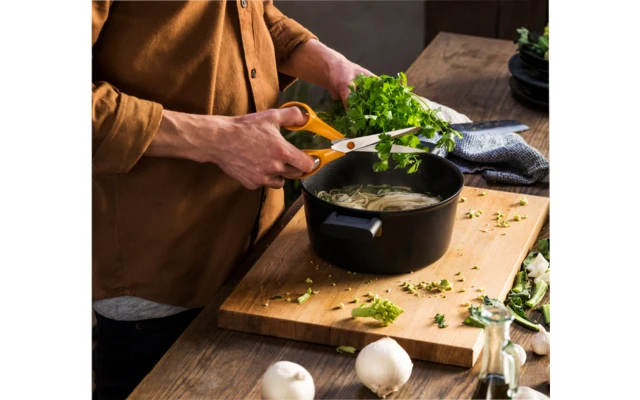 Fiskars Classic Universalschere 21 Cm 6 Fiskars Classic Universalschere 21 Cm – Bild 4